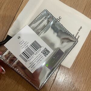 🆕 Kate Spade Metallic Silver Card Holder
